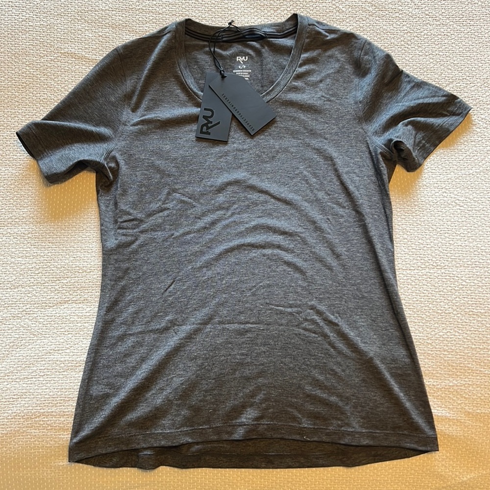 RYU Womens Standard Issue Crew in Heather Asphalt BNWT